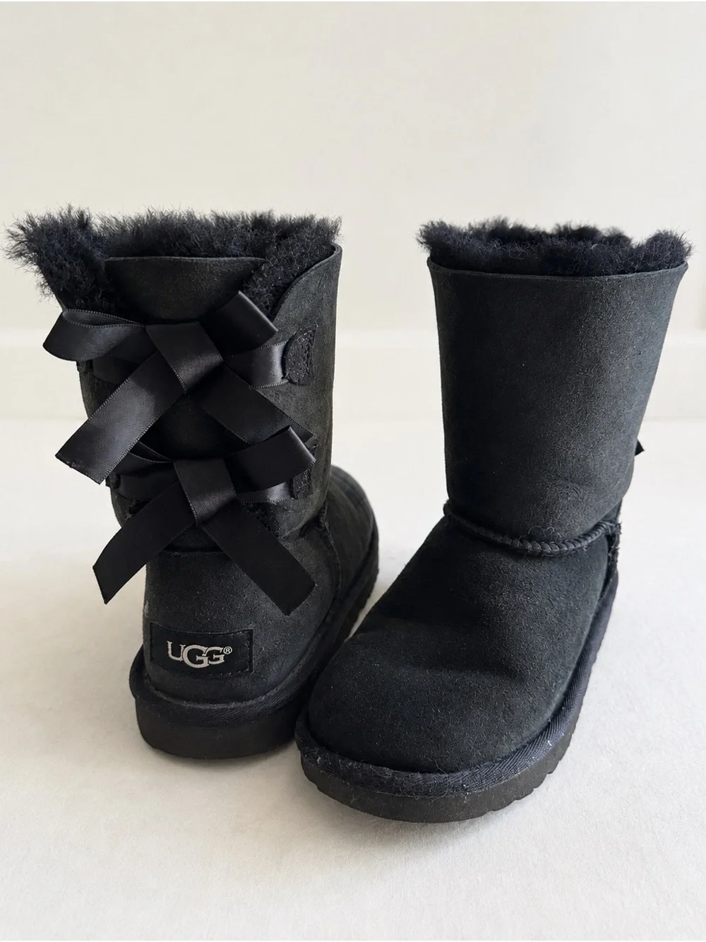 UGG Bailey Bow II Black Kids Boots Size 2